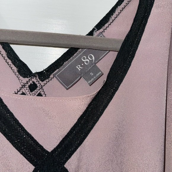 Mauve Flutter Sleeve Dress with Tie Waist - Picture 2 of 4